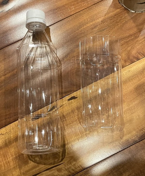 통조림 캔과 배드민턴 셔틀콕 튜브 홀더로 만든 미술 두루마리 보관함