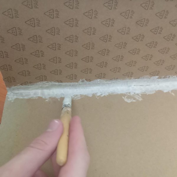 테이블 조립하기