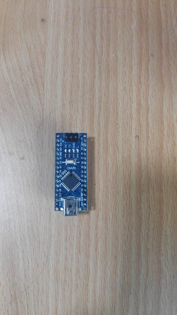 Arduino Nano를 실드에 삽입하기
