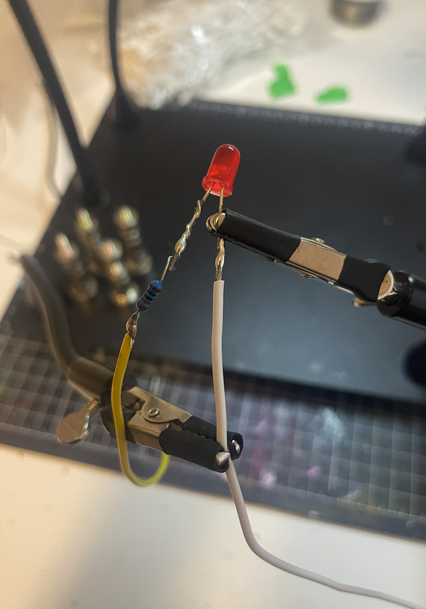 LED
