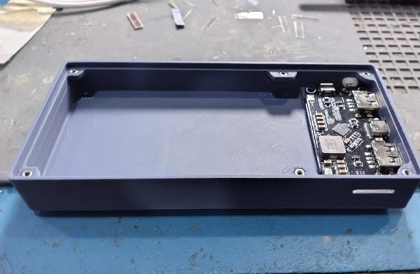 보조 배터리 PCB 설치
