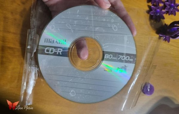 CD를 투명하게 만들기