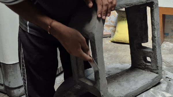 케이스 사포질하기