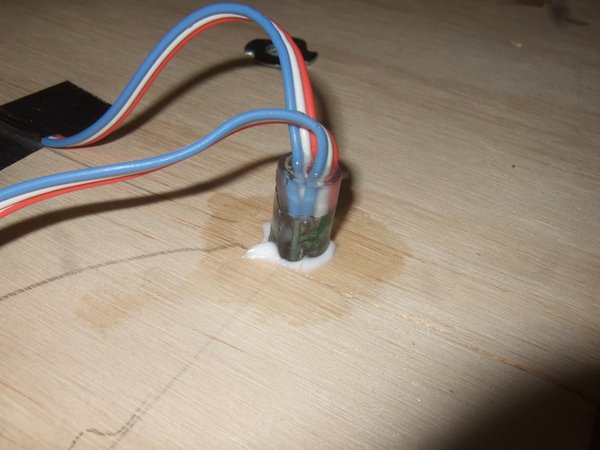 27단계: 패널 준비: LED 및 패널 설치