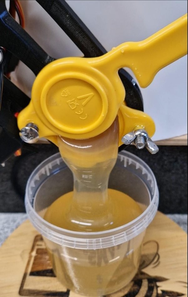 소개: BeeSMART 자동 꿀 충전기