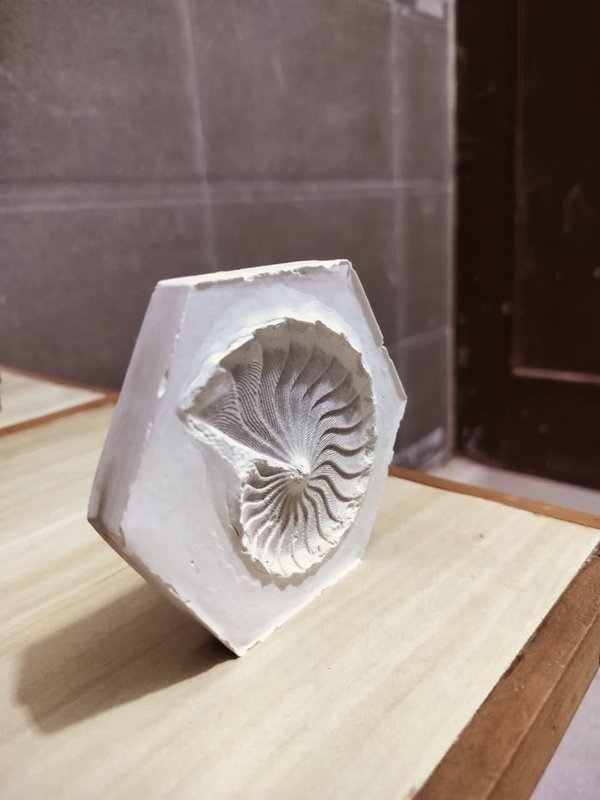 경화 및 탈형