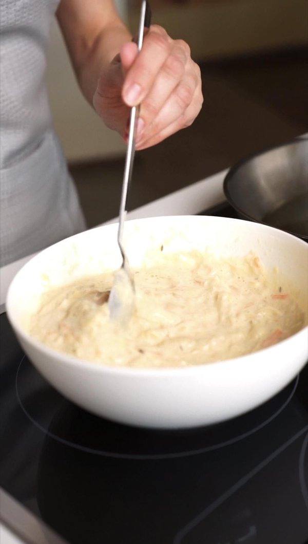 반죽을 섞고 숙성시키기