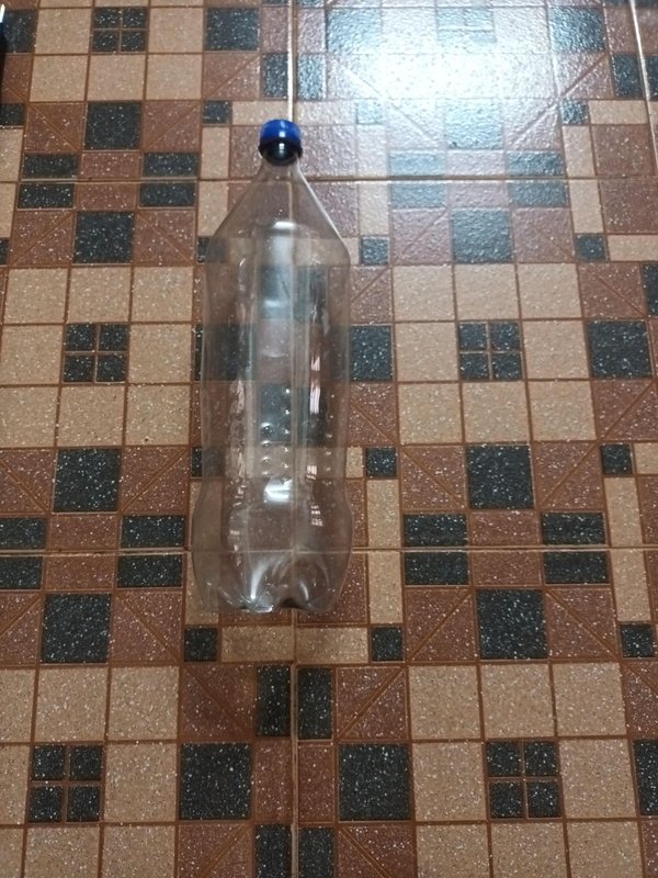 병 안의 이물질을 준비하고 제거하기