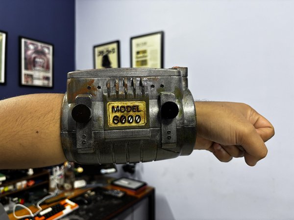 소개: PIPBOY AR Mark 6000