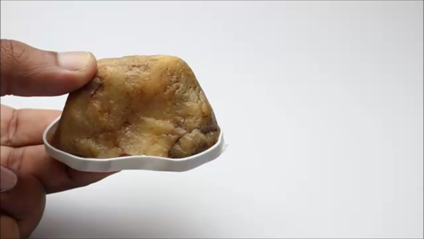 돌과 홀더 준비