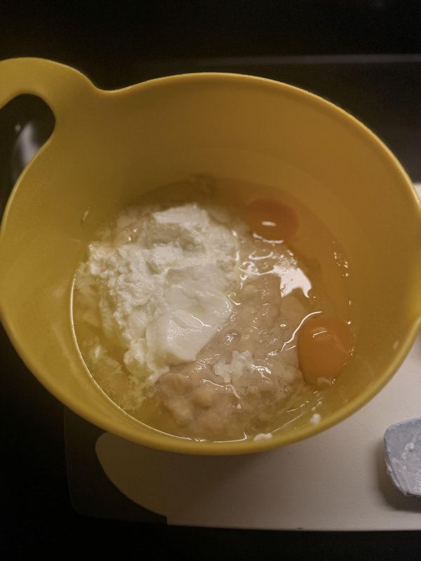 젖은 재료 섞기